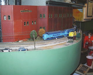 MVC-4 passes Drumore siding.
